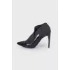 Pointed toe textile shoes