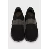 Черные кроссовки из текстиля и кожи