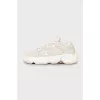 Сірі кросівки Yeezy 500 з биркою