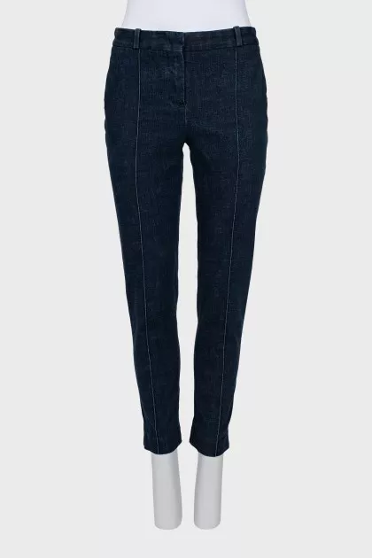 Skinny jeans with creases