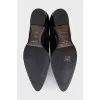 Patent leather shoes in burgundy color