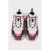 Кросівки з лого Triple S