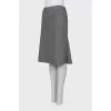 Straight cut skirt with pleats at the back