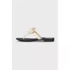Flip flops with beige flower
