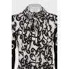 Fitted dress in black and white print