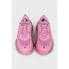 Розовые кроссовки Triple S
