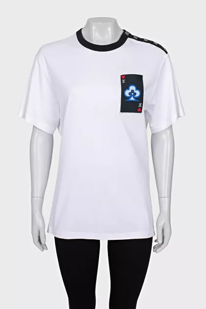 T-shirt with embroidered pocket