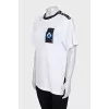 T-shirt with embroidered pocket