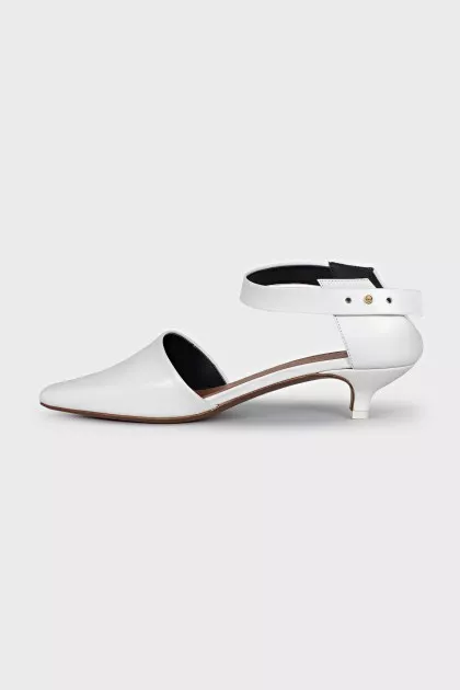 Pholidota slingbacks