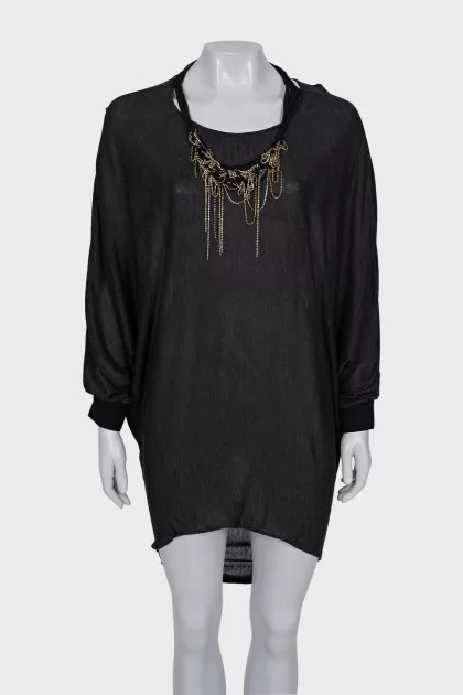 Gray dress with necklace