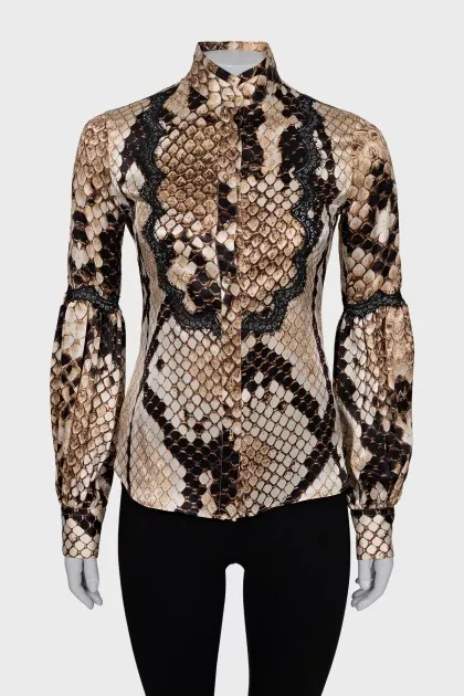 Fitted shirt in silk with animal print