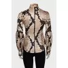 Fitted shirt in silk with animal print