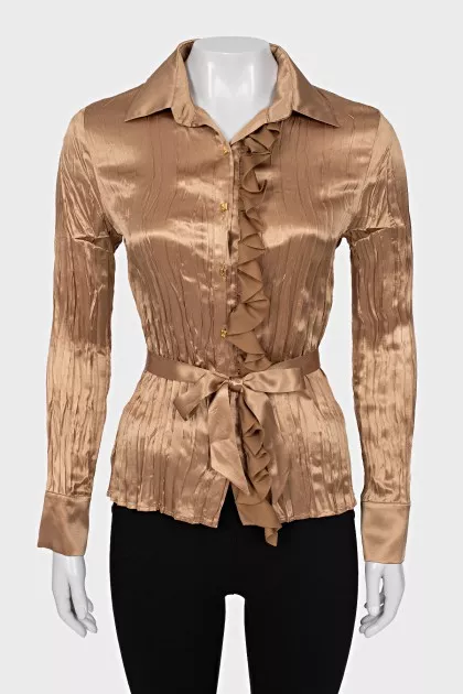 Fitted blouse made of crushed silk