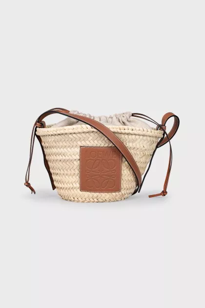 Woven raffia bag
