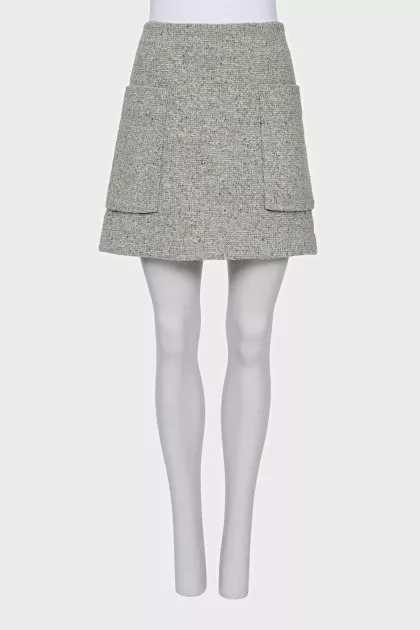 Straight cut skirt with patch pockets