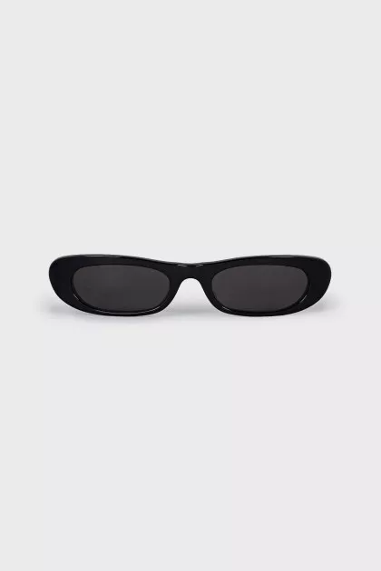 Black sunglasses