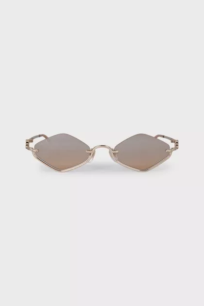 Sunglasses with gold frame