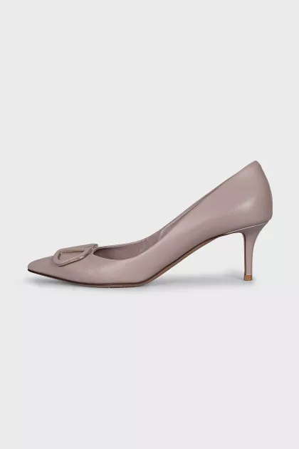 VLogo leather shoes