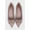 VLogo leather shoes