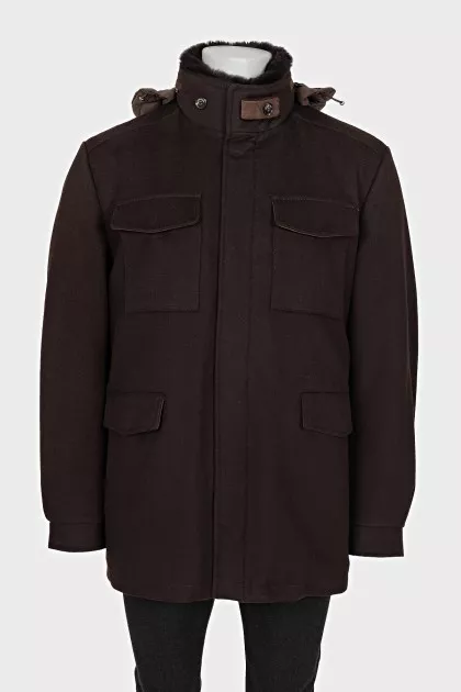 Men's insulated coat in brown color