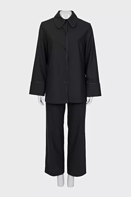 Black suit consisting of a shirt and trousers