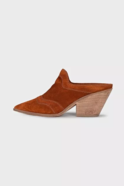 Suede pointed-toe clogs