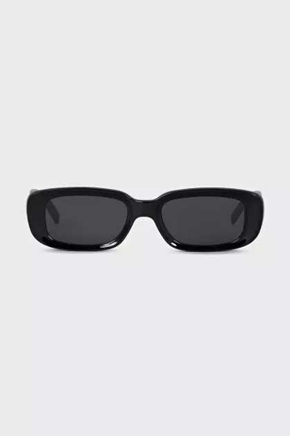 Black rectangular frame sunglasses