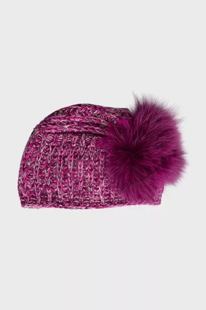 Cashmere hat decorated with fur