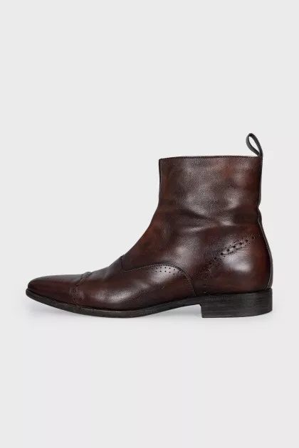 Men's brown boots with perforations