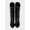 Leather boots without fastening