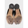 Tabi leather mules