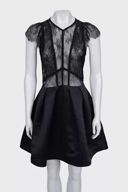 Dress with a lace top