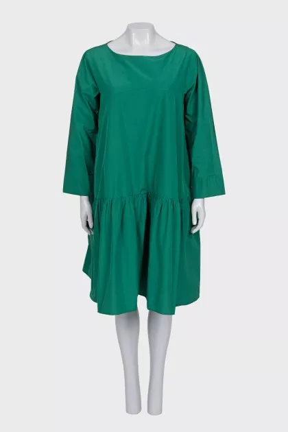 Green loose-fitting dress