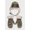 Set of hat and mittens