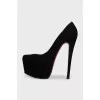 Suede platform heeled shoes
