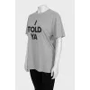 Gray straight t-shirt with print