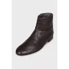 Men's brown boots with a zipper