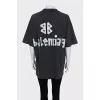 Straight-cut T-shirt with logo