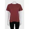 Straight-cut T-shirt with a round neck