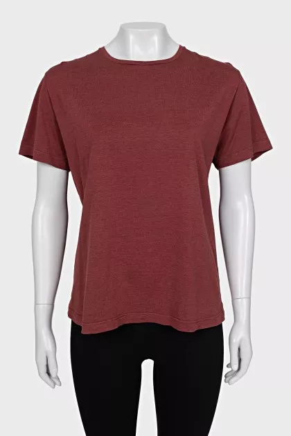 Straight-cut T-shirt with a round neck