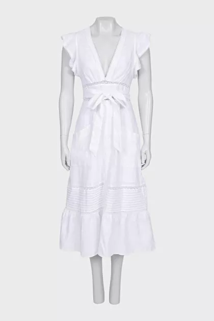Fitted dress with lace and buttons