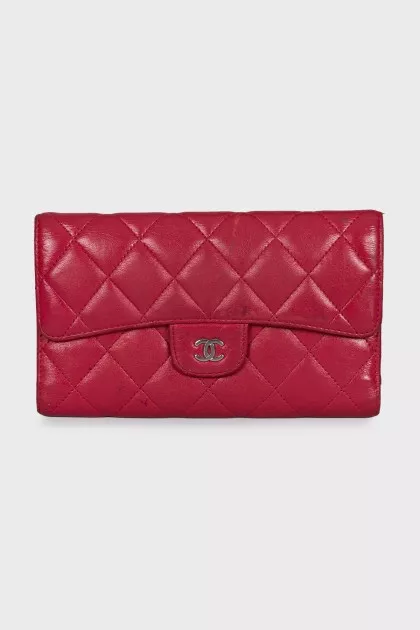 Quilted red leather wallet