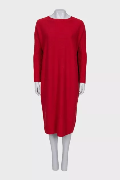 Straight red dress