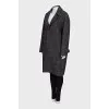 Straight coat with buttoned pockets