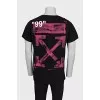 Men's T-shirt with pink print on the back