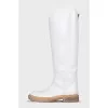 High leather boots without fastening