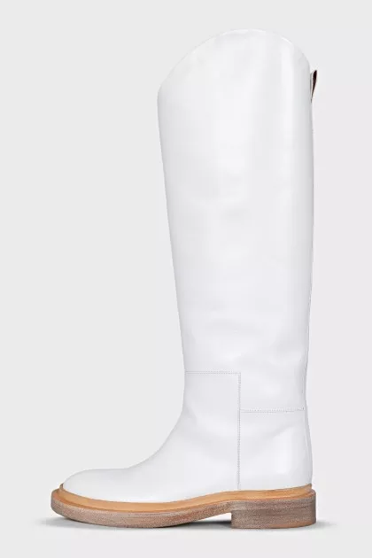 High leather boots without fastening