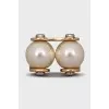 Gold ring with pearls