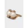 Gold ring with pearls