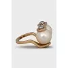 Gold ring with pearls